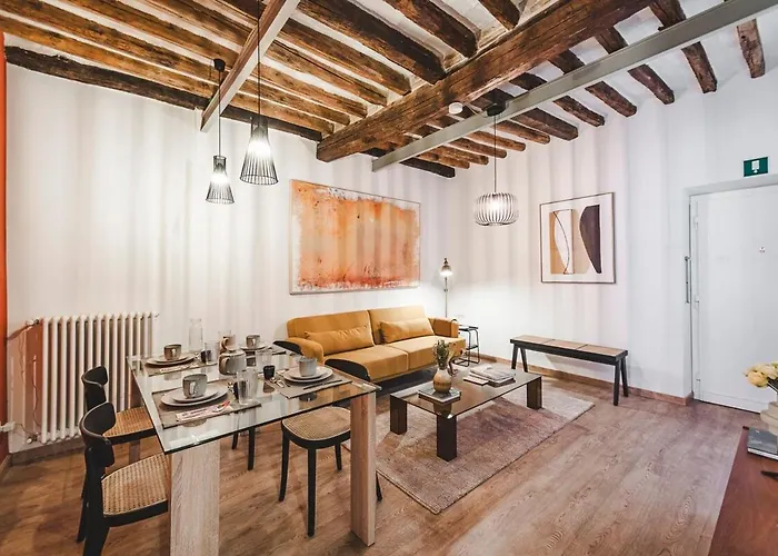 Fancy Colosseum - Location Appartement